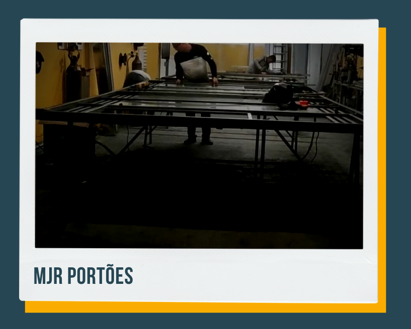 MJR PORTÕES SERRALHERIA GRADES PORTAS DE ENROLAR